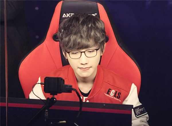 库里的比赛 库里的比赛