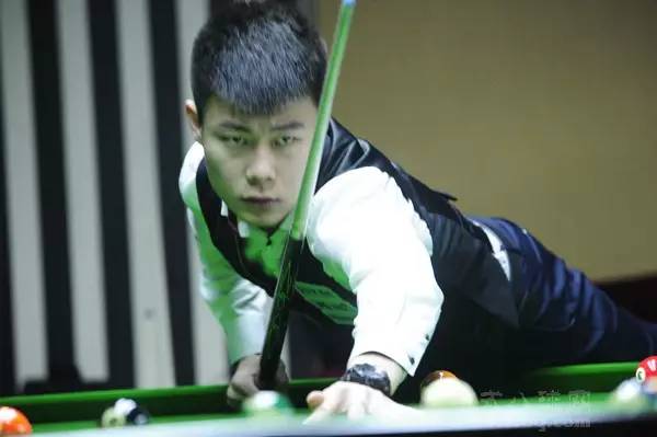 仅展现了他 仅展现了他