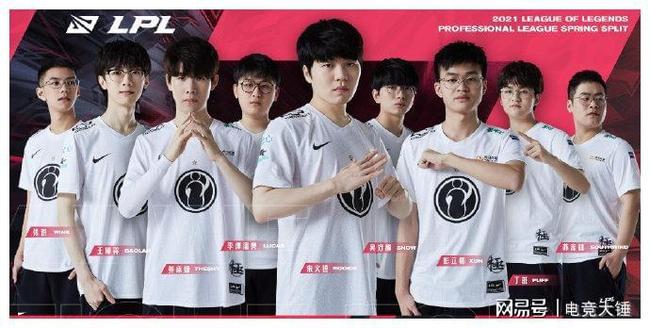 他通过举办 他通过举办